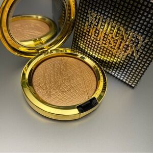 MAC x Whitney Houston “Just Whitney” Extra Dimension Skinfinish